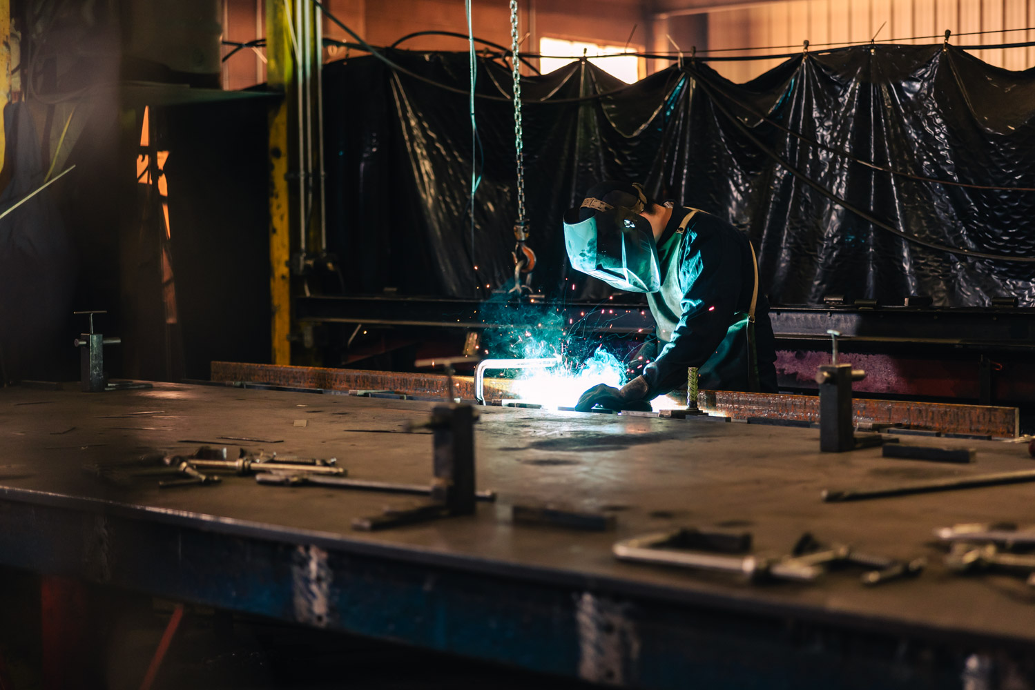 KABAR - Web Shoot - 3-23 - Manufacturing-10